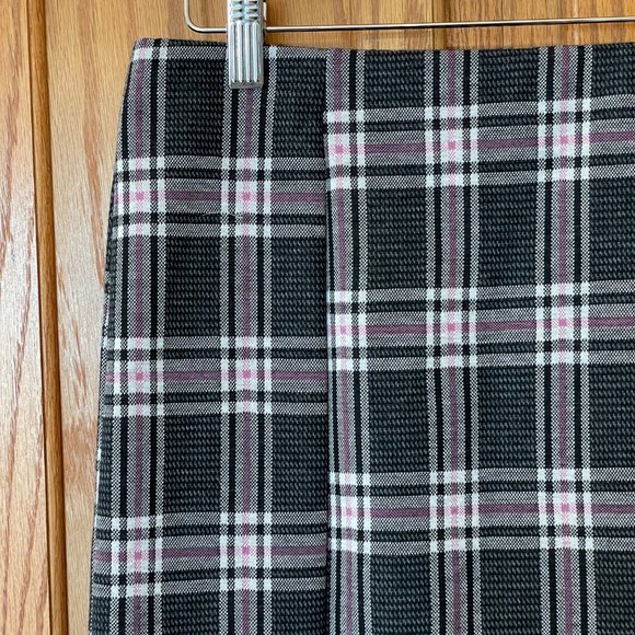 Full Tilt Womens L Plaid Mini Skirt Split Hem Black White Pink Stretch USA Made - Picture 4 of 13
